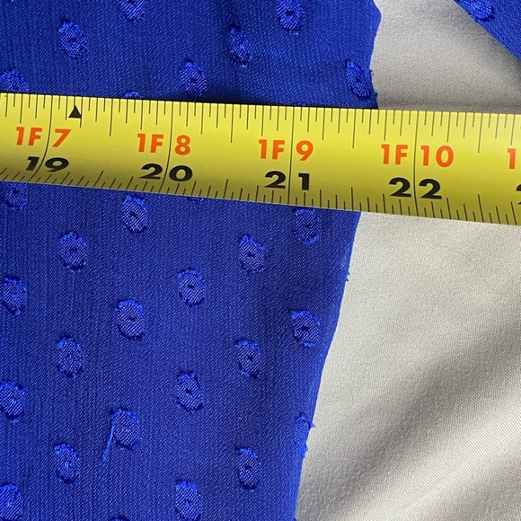 Blousology Blouse Sheer Tie Sleeve Smocked Hem Royal Blue Relaxed Fit Size L - Picture 7 of 8